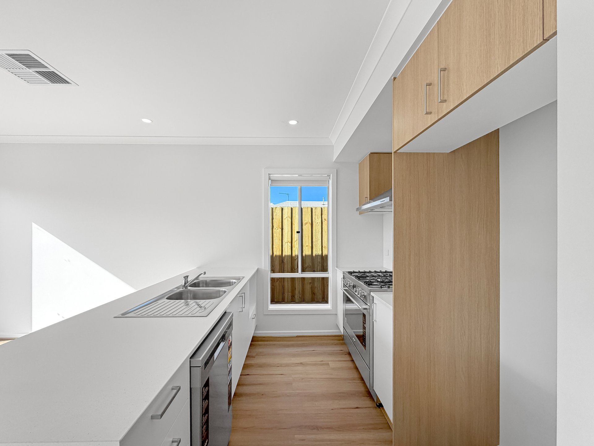 12 Goodenia Street, Armstrong&nbsp;Creek image 4
