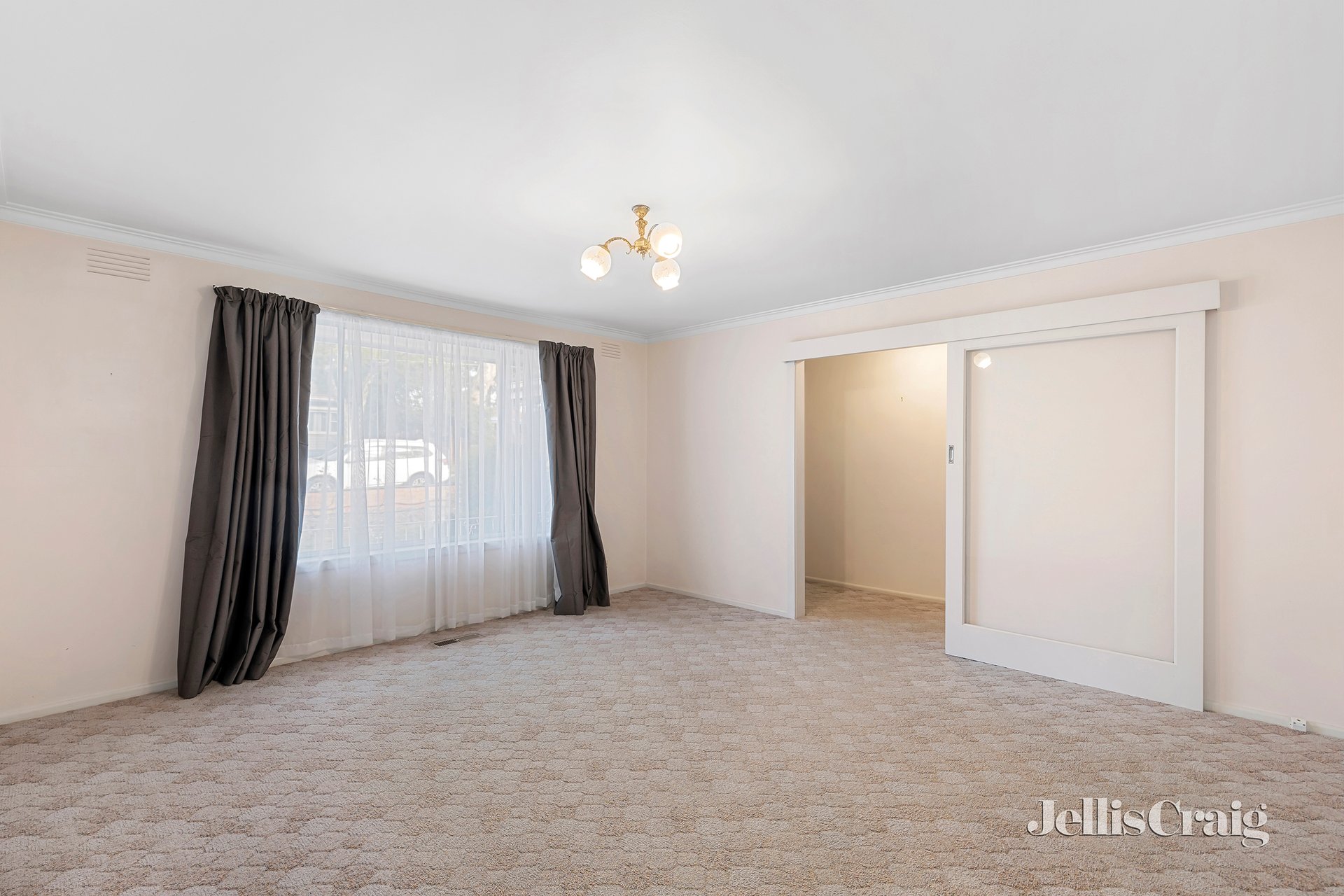 12 Grace Street, Watsonia image 2