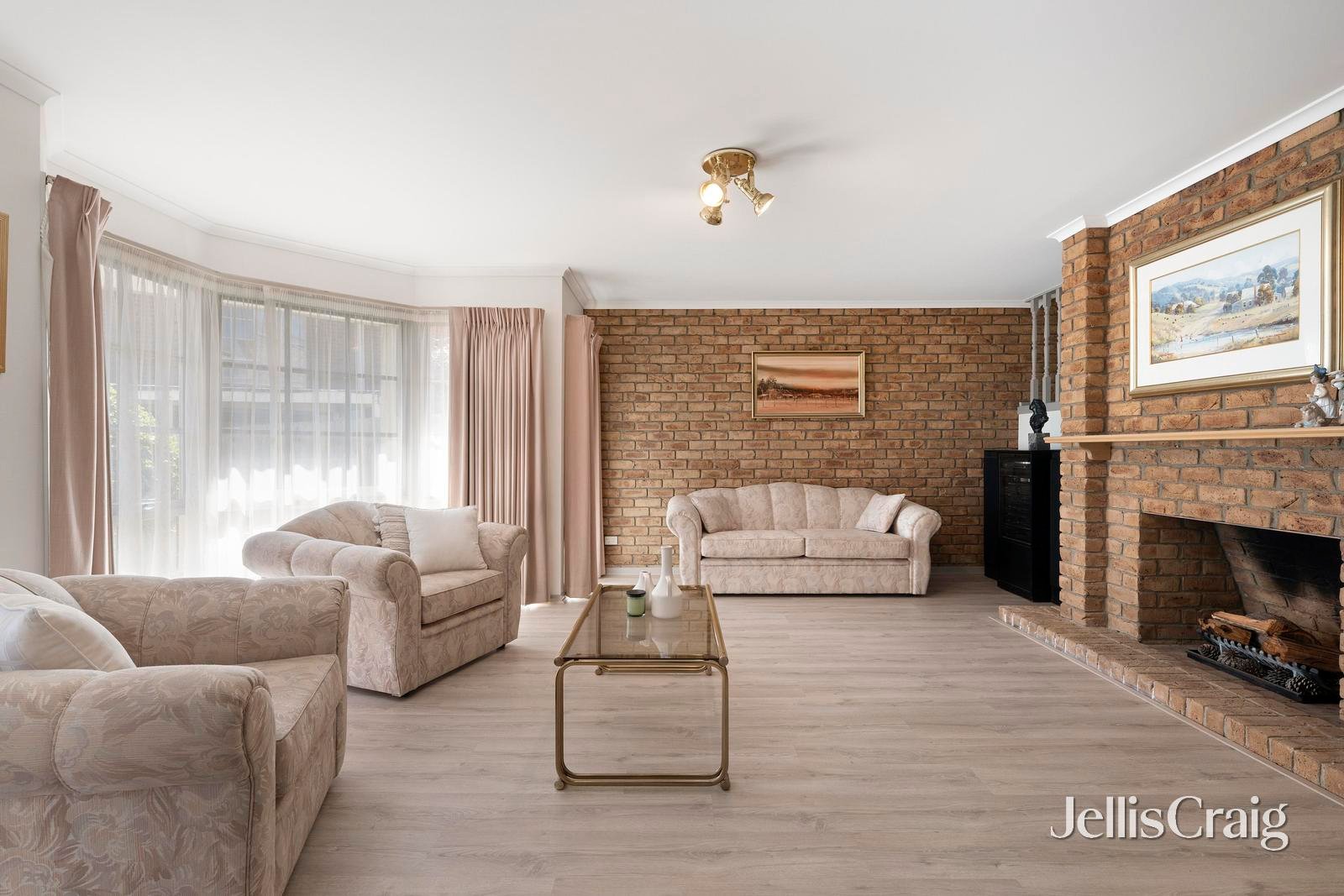 12 Great Oak Court, Mooroolbark image 3
