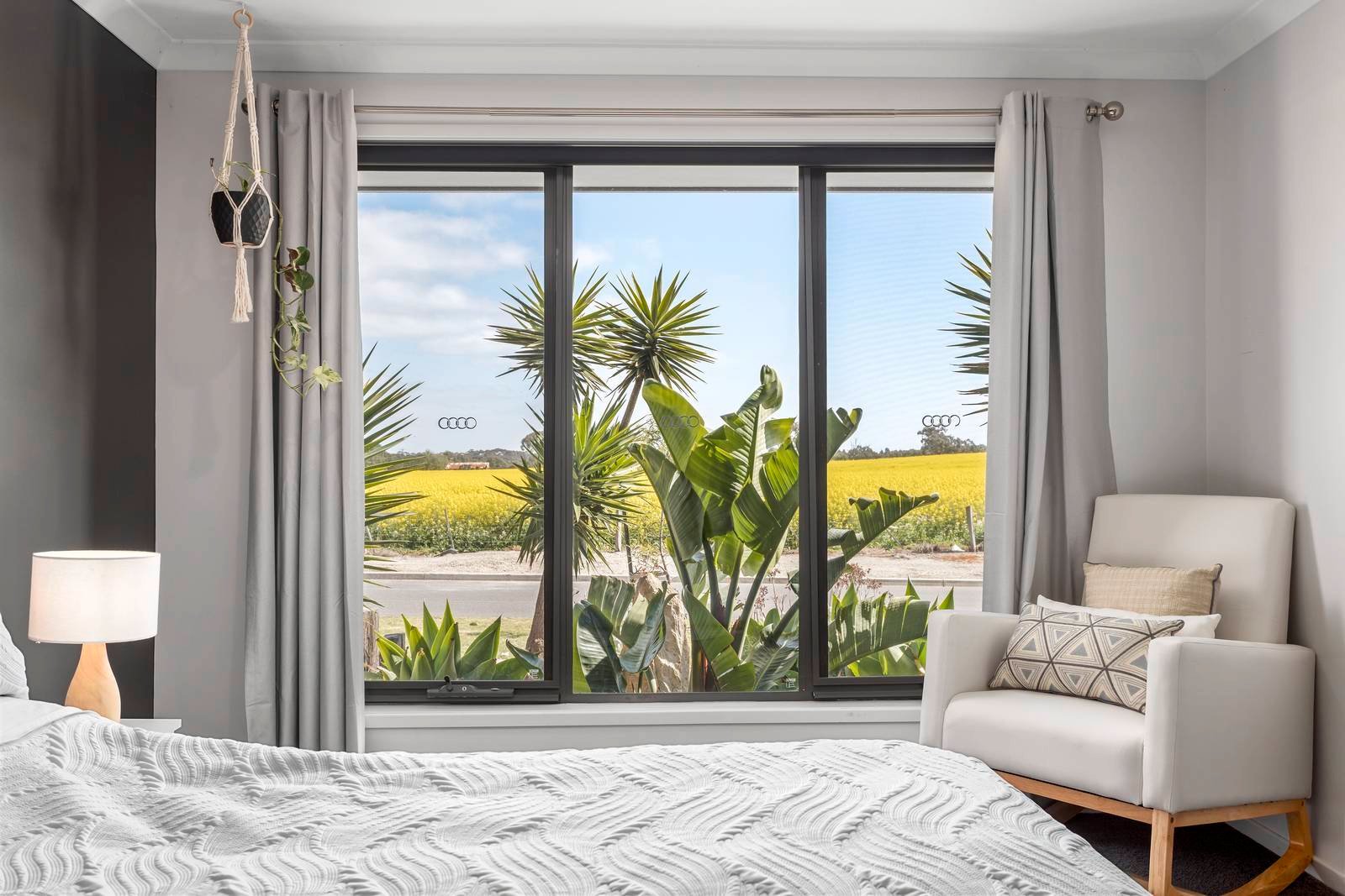 Property Gallery Thumbnail 7