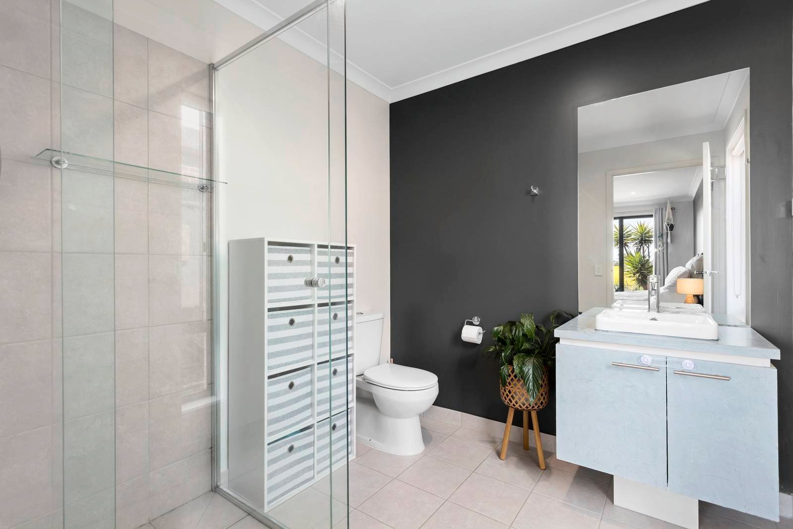Property Gallery Thumbnail 12