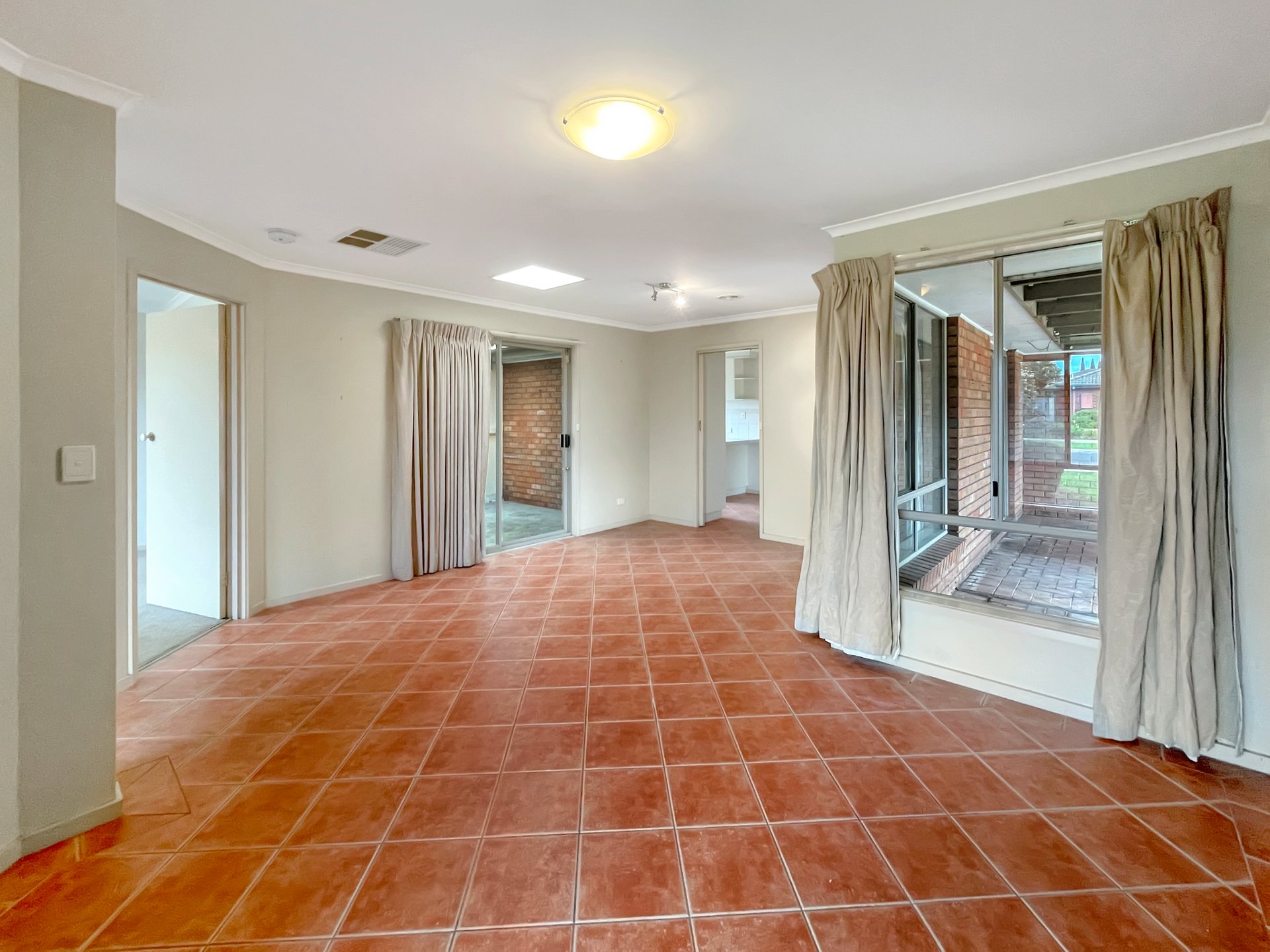 12 Greenville Drive, Grovedale image 2