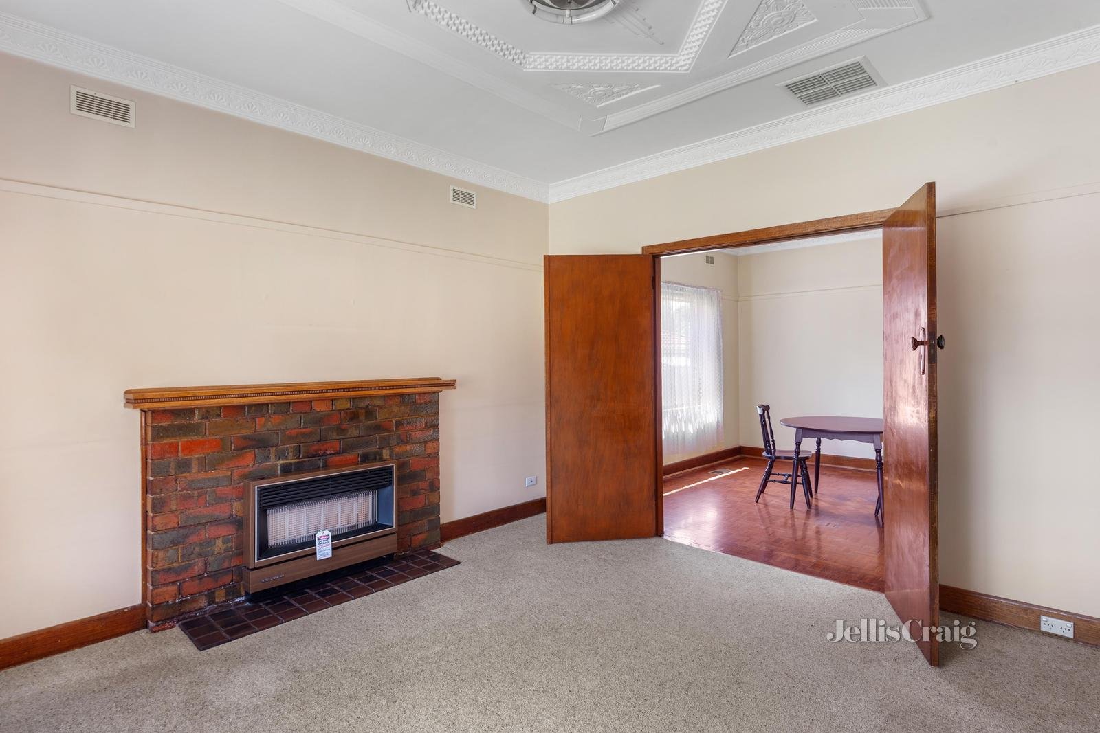 12 Grove Road, Rosanna image 3