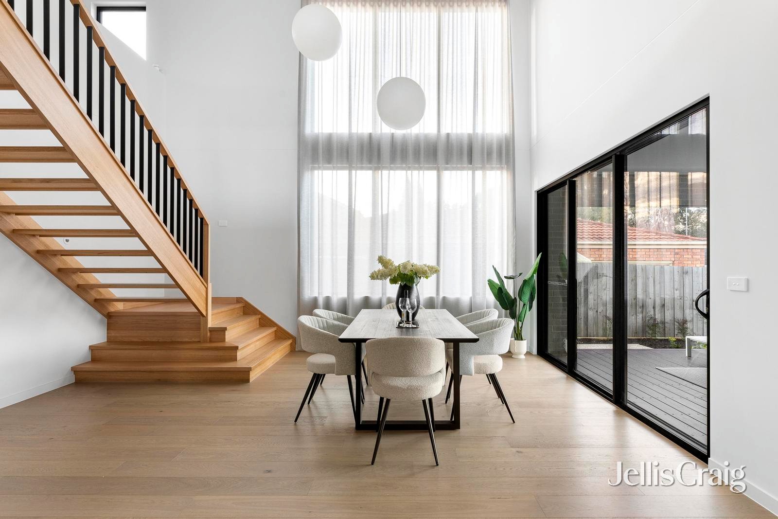 12 Grove Road, Rosanna image 3