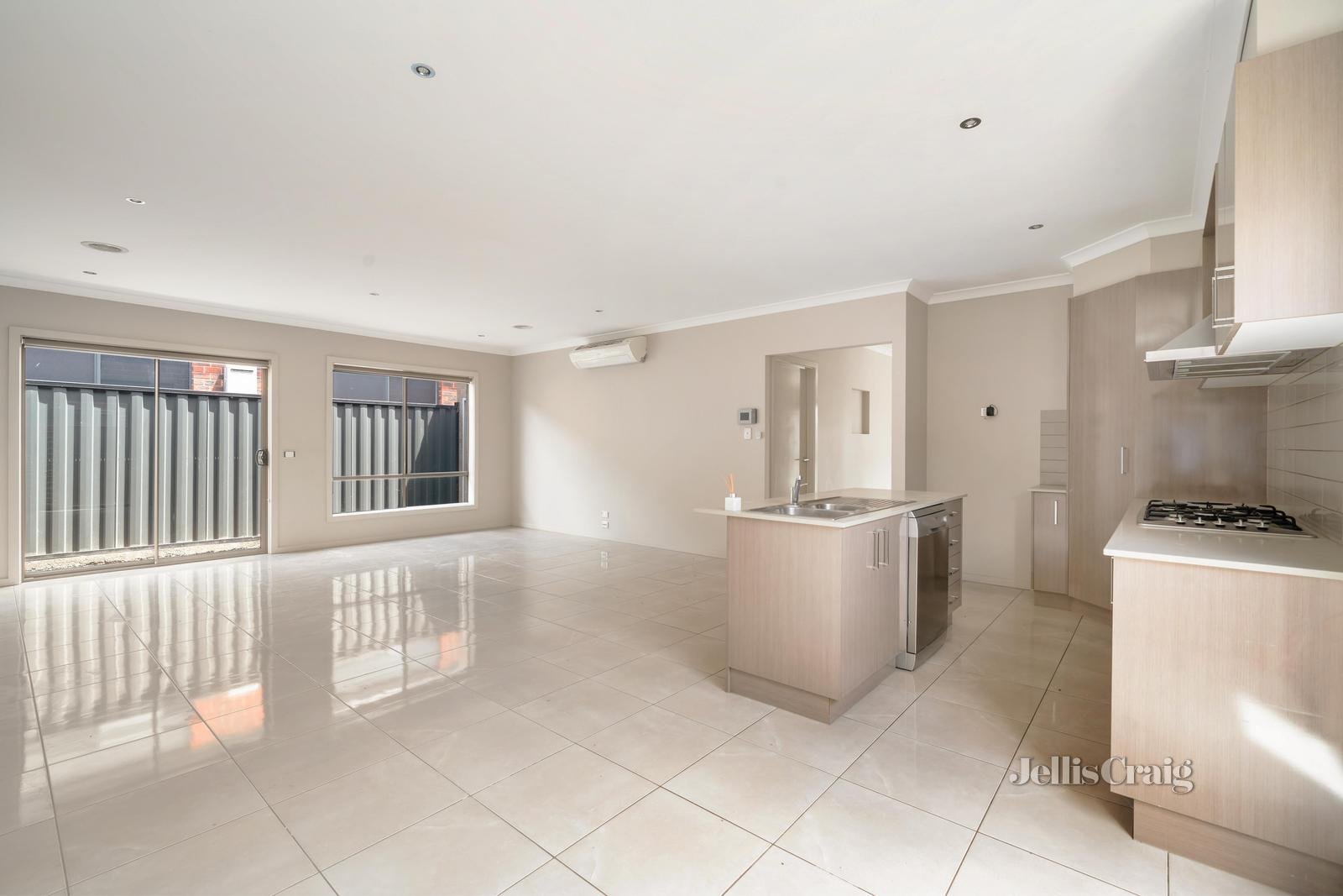 12 Gunther Way, Wollert image 3