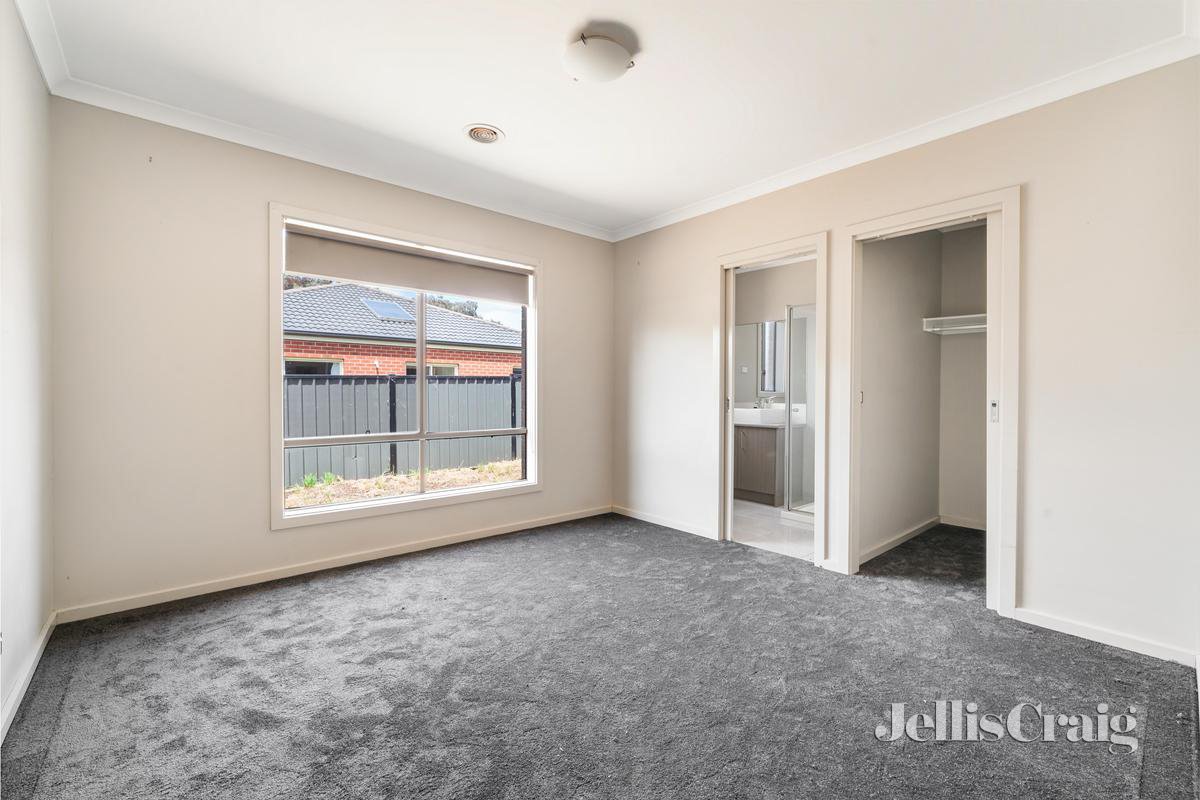 12 Gunther Way, Wollert image 4