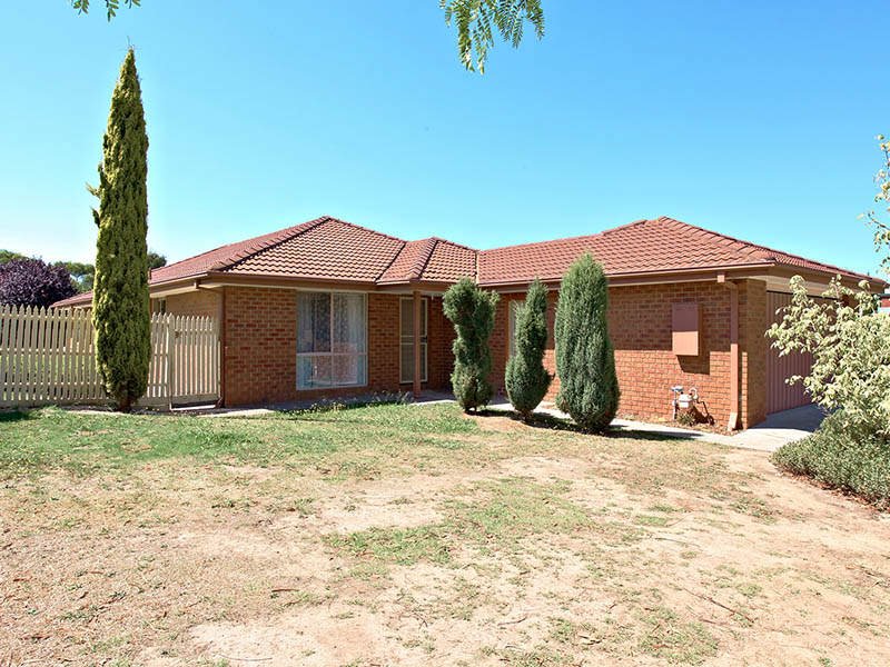 12 Happy Valley Court, Rowville image 1