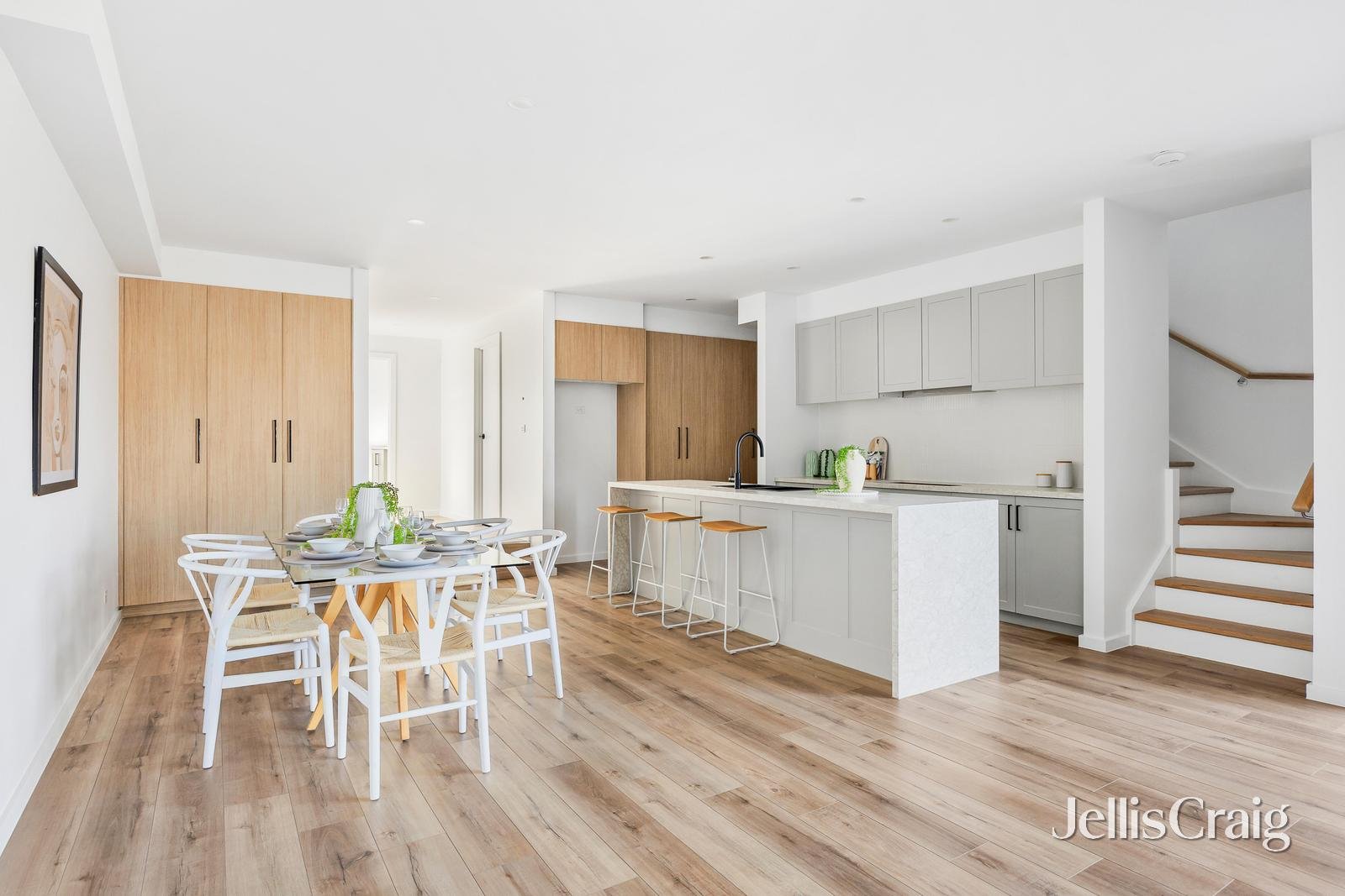 12 Harrison Lane, Kingsville image 2