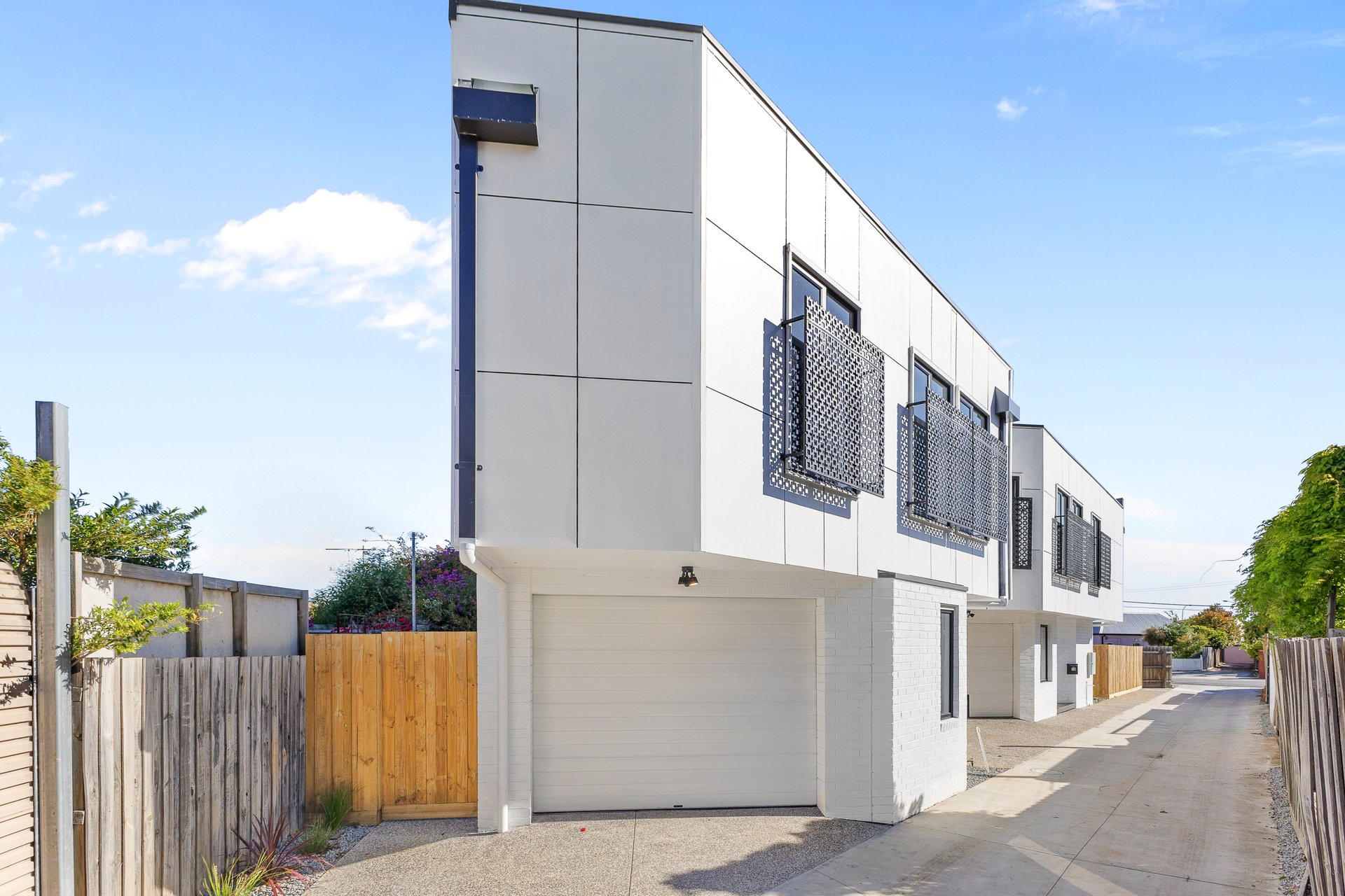 12 Harrison Lane, Kingsville image 1