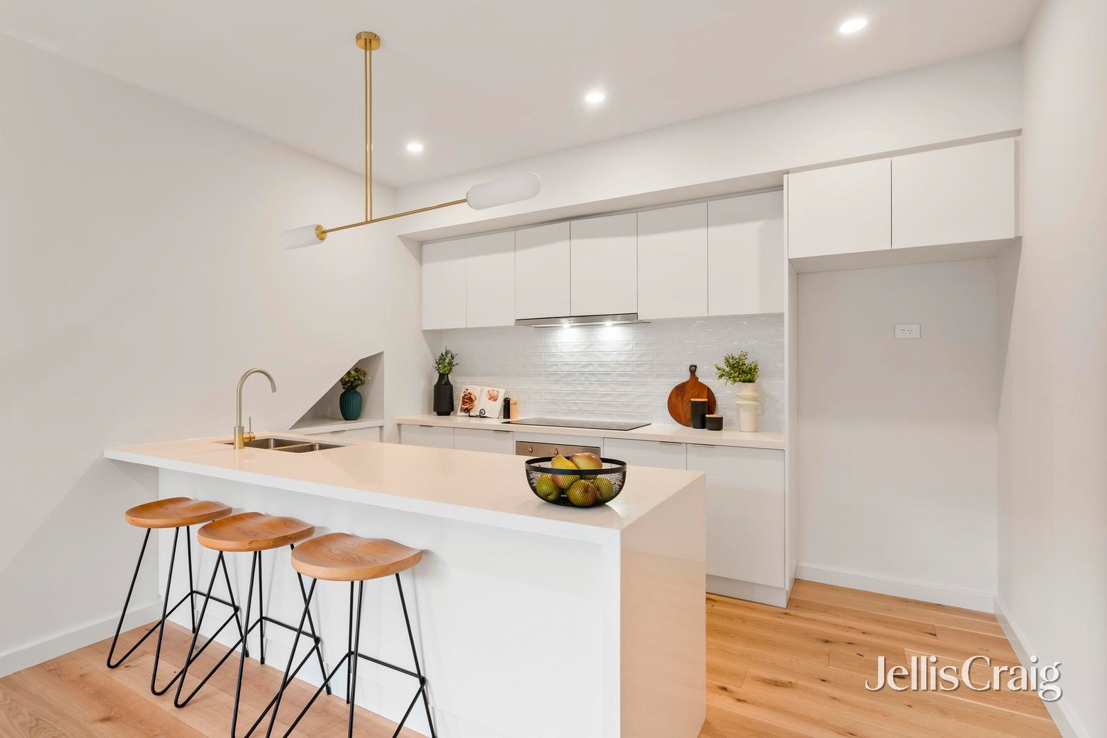 1/2 Harrison Street, Mitcham image 3