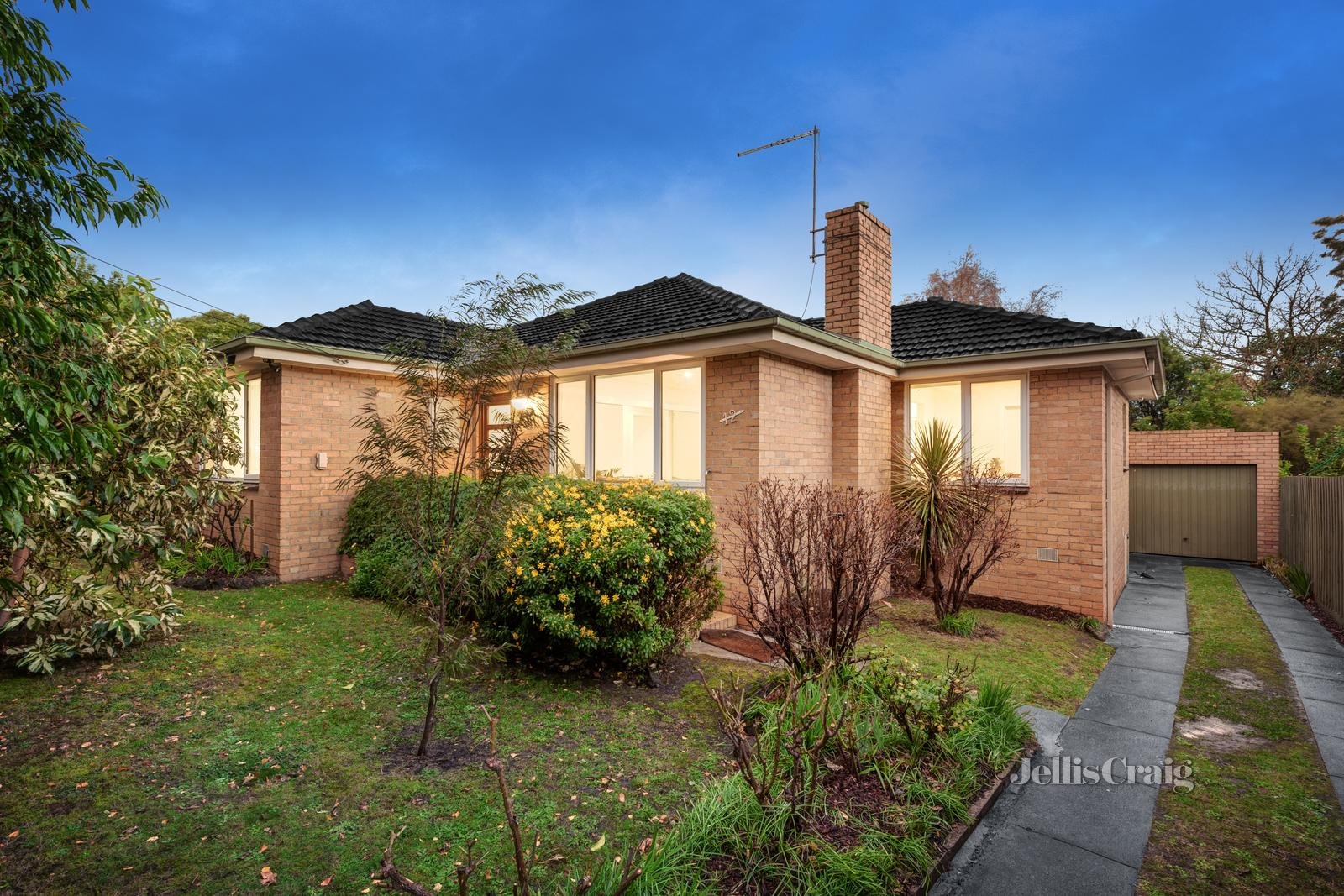 12 Henwood Street, Forest Hill image 1