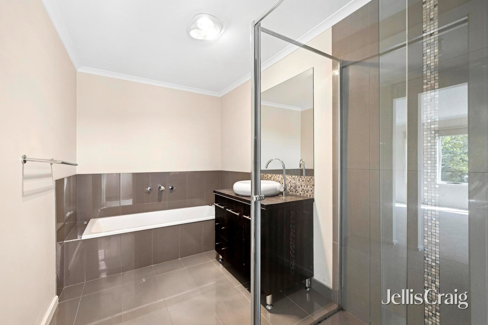 12 Heron Street, Woodend image 7