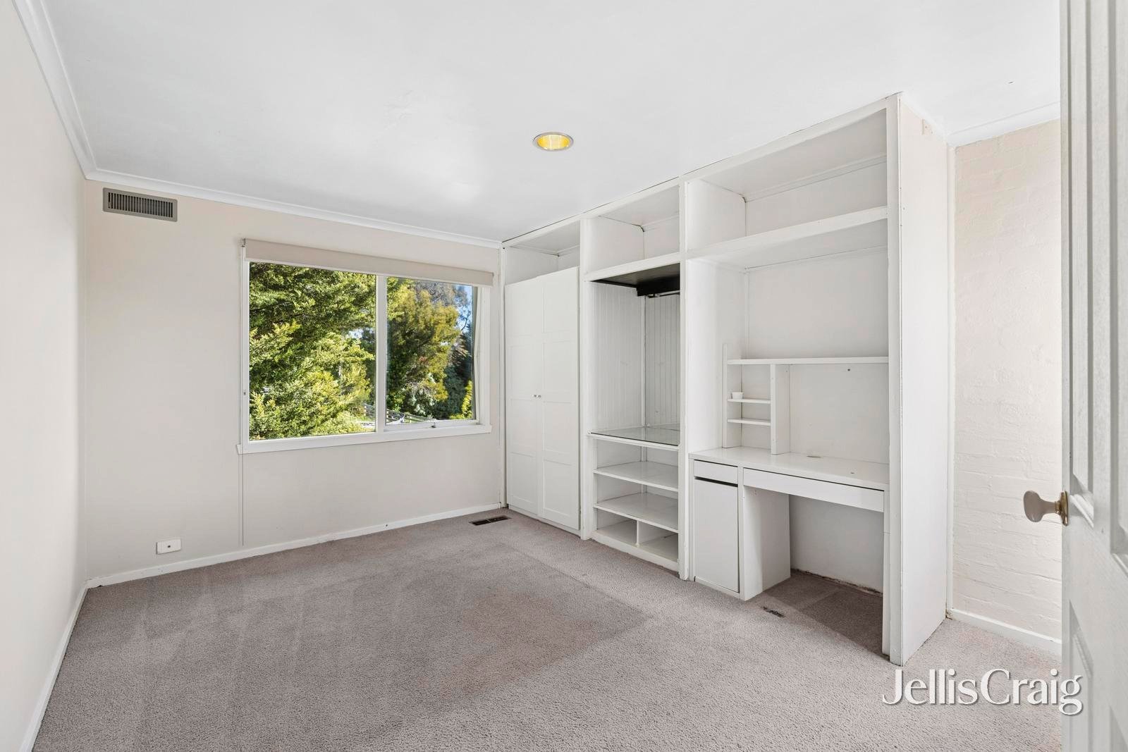 12 Heron Street, Woodend image 9