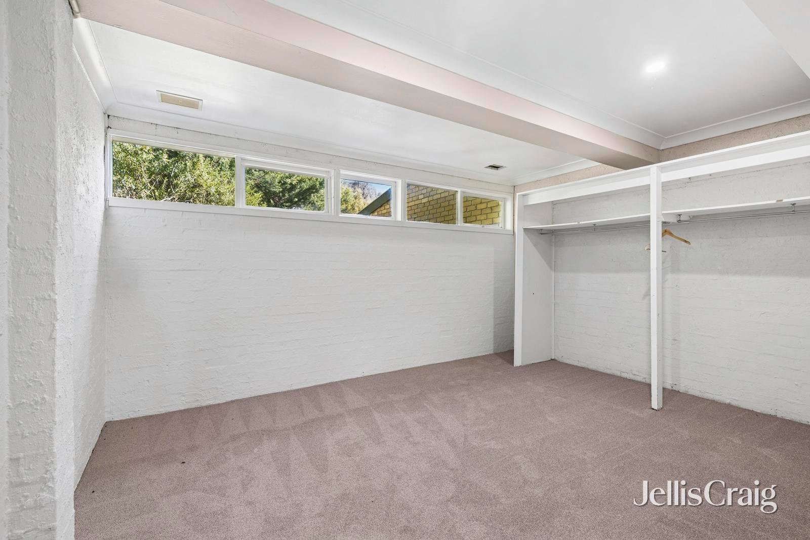 12 Heron Street, Woodend image 11