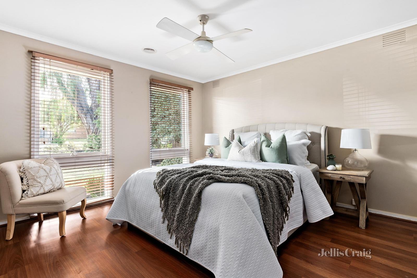 12 Hibiscus Avenue, Cheltenham image 8