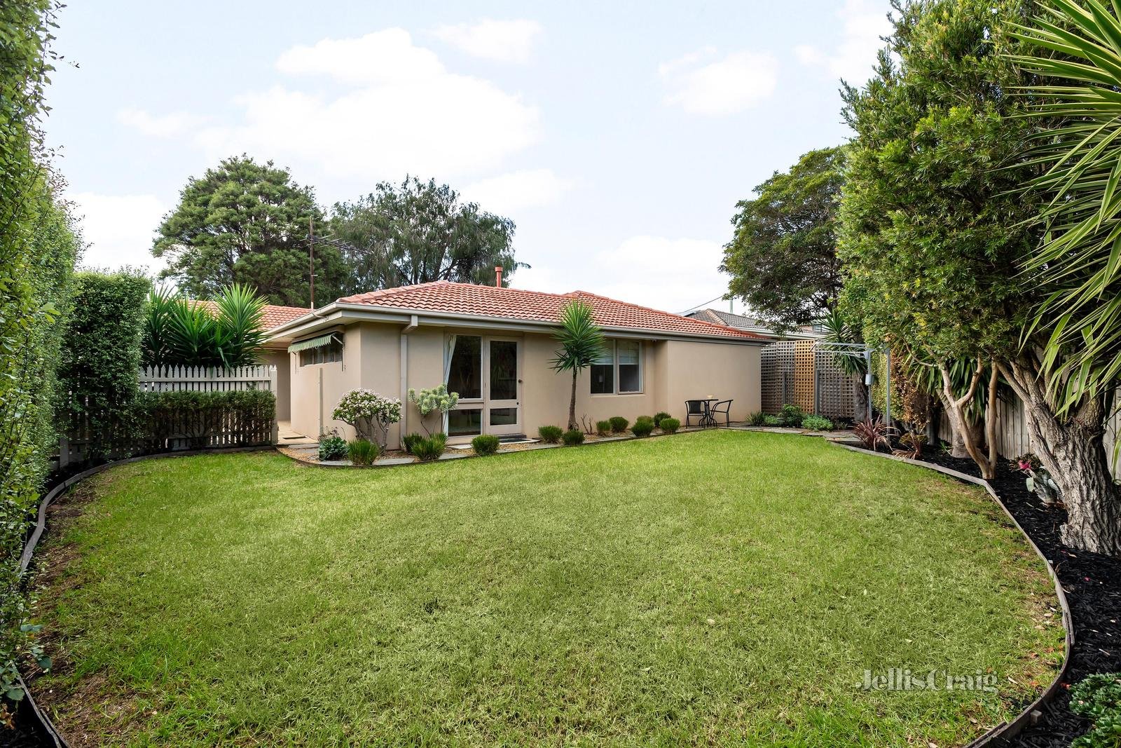 12 Hibiscus Avenue, Cheltenham image 14
