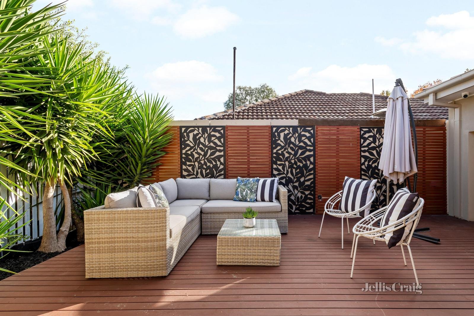 12 Hibiscus Avenue, Cheltenham image 15