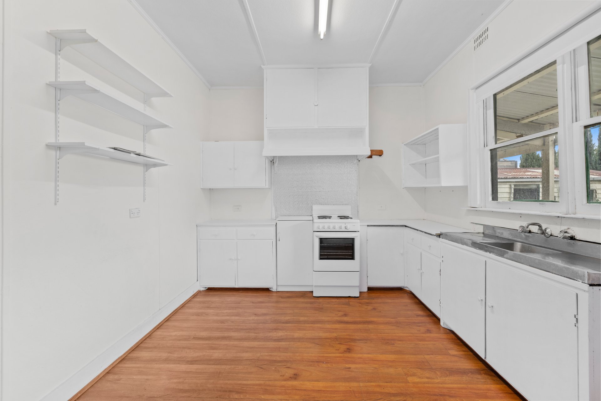 12 Highfield Avenue, Blackburn&nbsp;South image 6