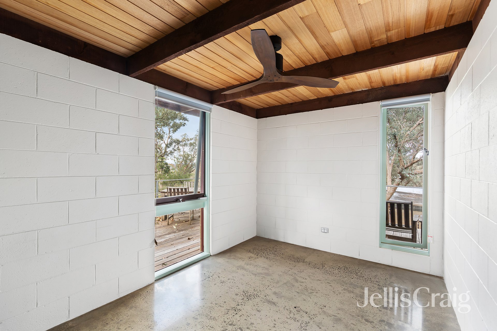 12 Hillcrest Road, Eltham North image 5