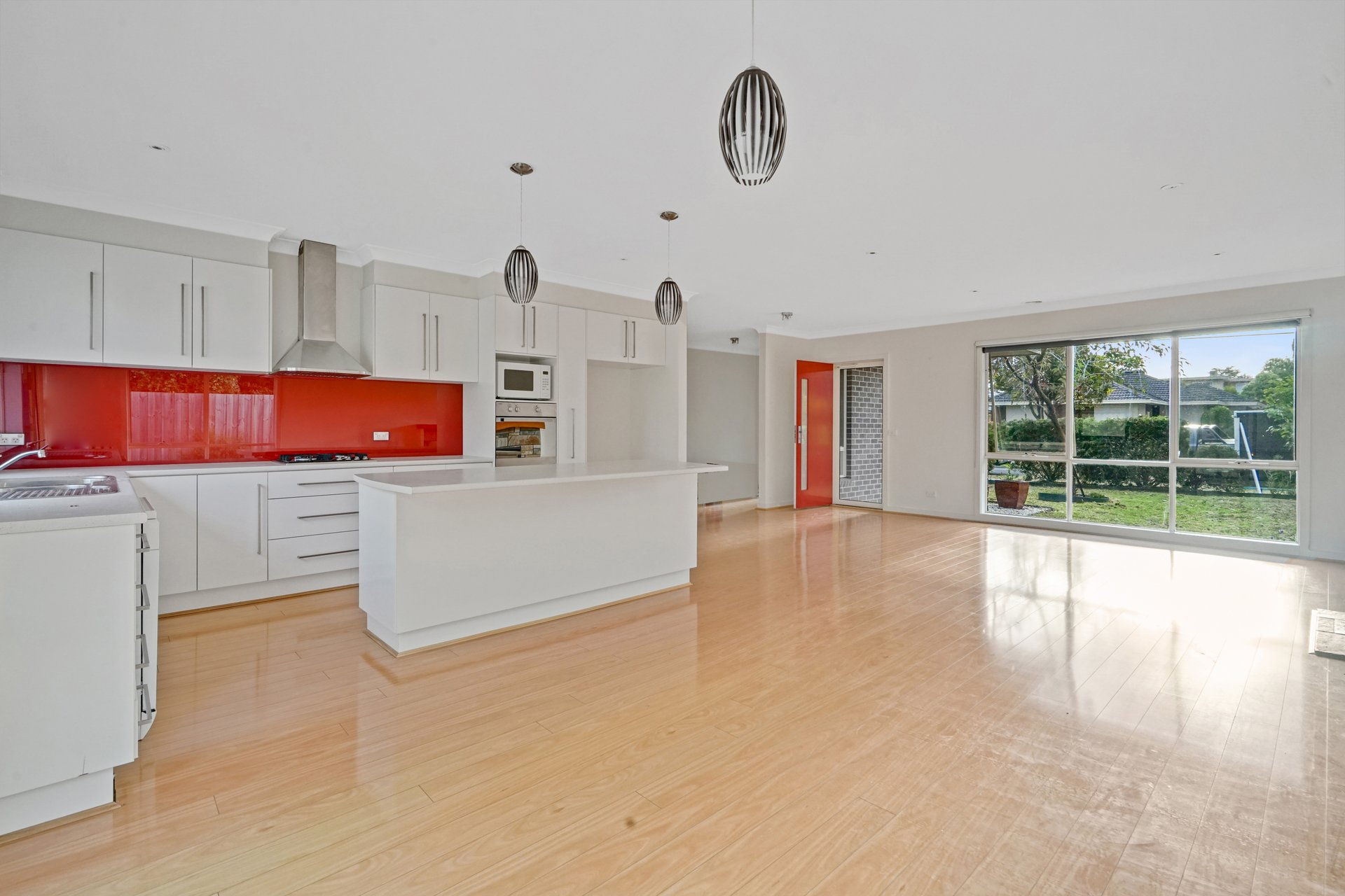 1/2 Hilton Street, Mount Waverley image 2