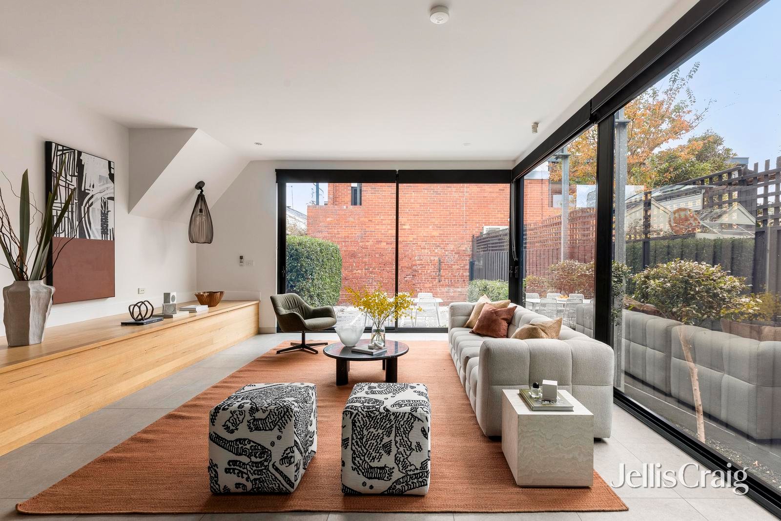 12 Howe Crescent, South&nbsp;Melbourne image 3