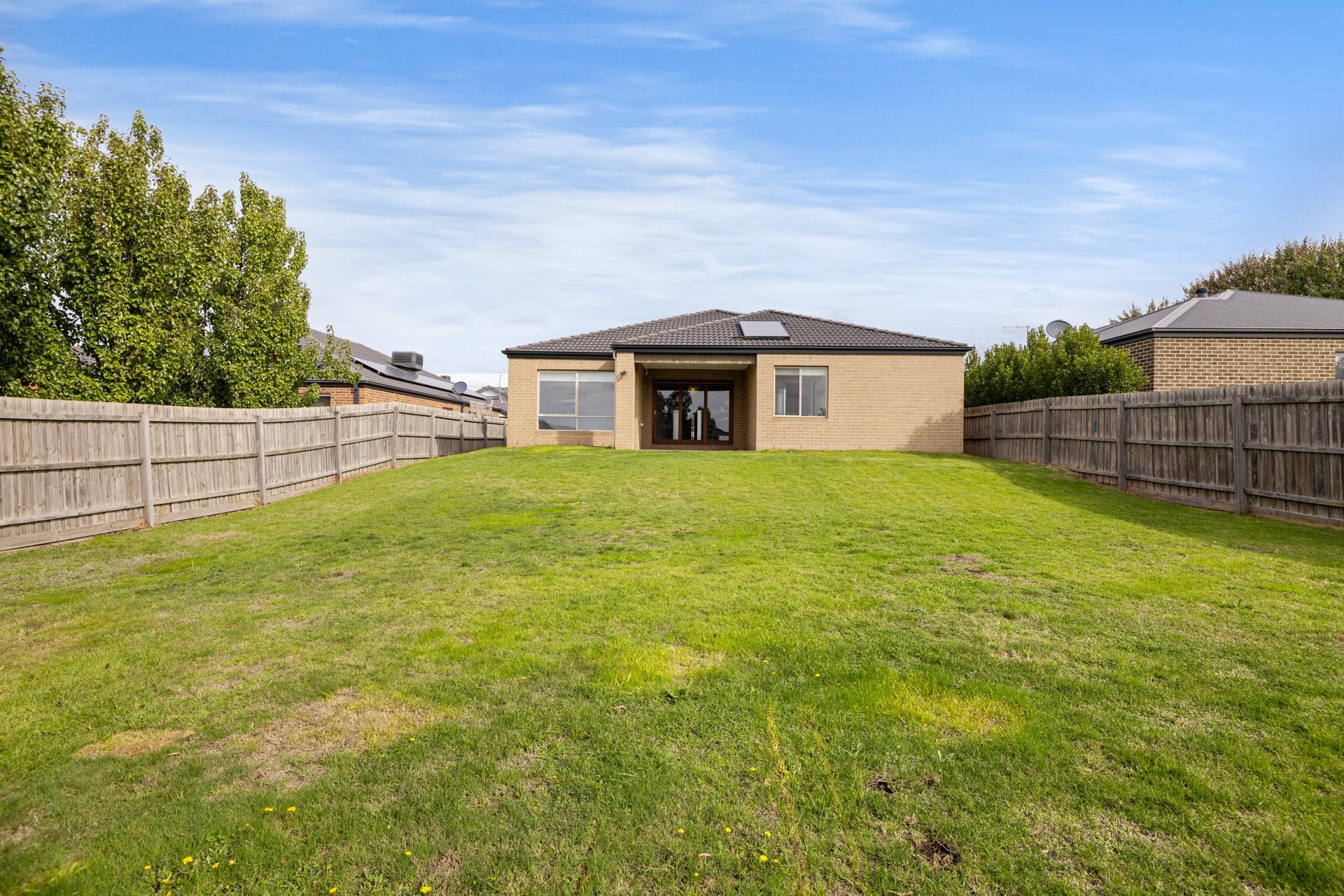 Property Gallery Thumbnail 12