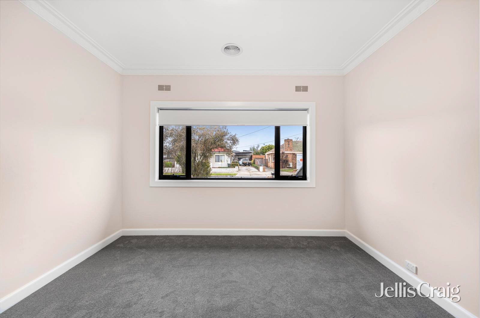 12 Iris Avenue, Wendouree image 5