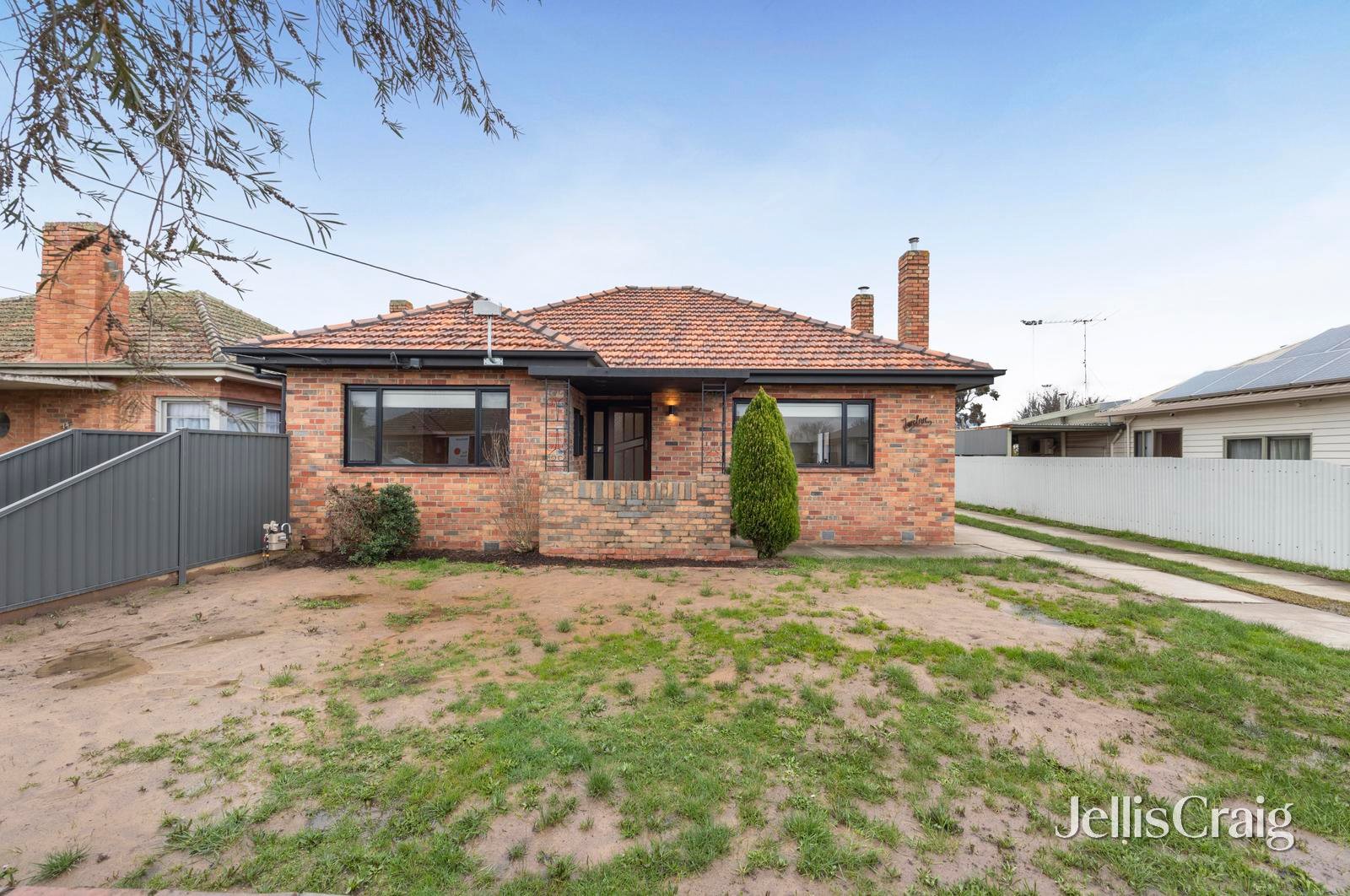 12 Iris Avenue, Wendouree image 2