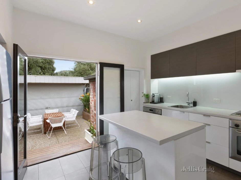 12 James Street, Richmond image 5