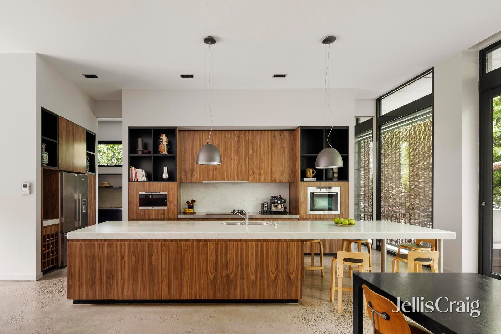 12 Joyce St, Elwood image 6