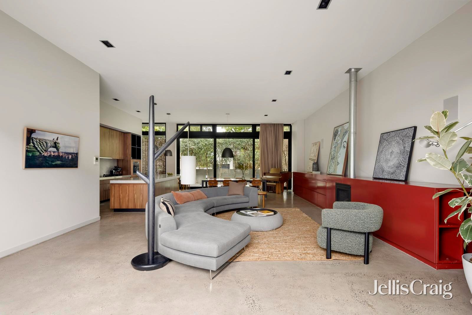 12 Joyce Street, Elwood image 3