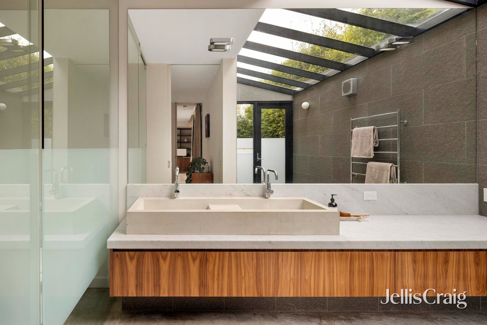 12 Joyce Street, Elwood image 12