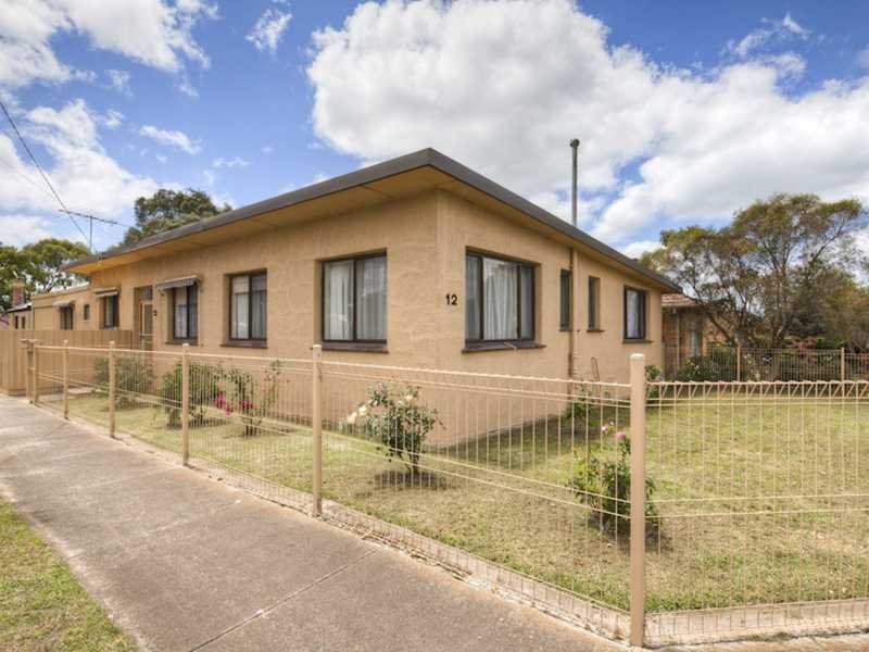 12 June Avenue, Hamlyn Heights image 1