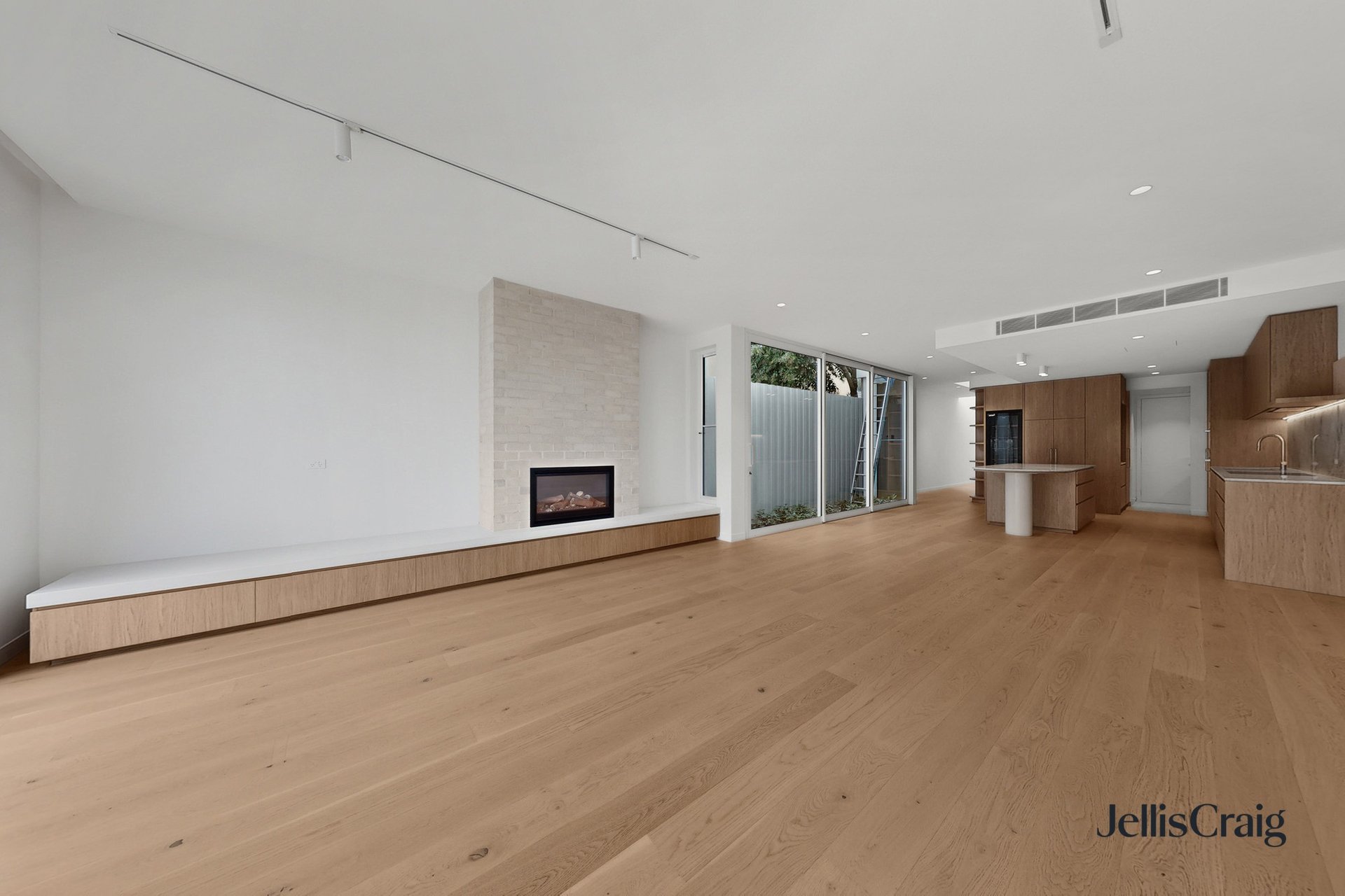 12 Kendall Street, Elwood image 3