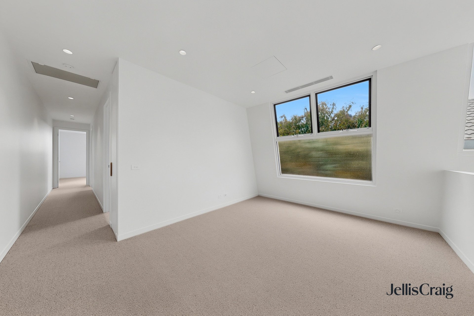 12 Kendall Street, Elwood image 10