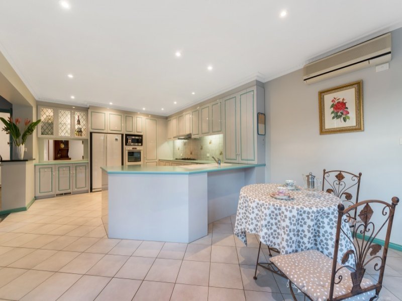 12 Kenmare Street, Mont Albert image 7