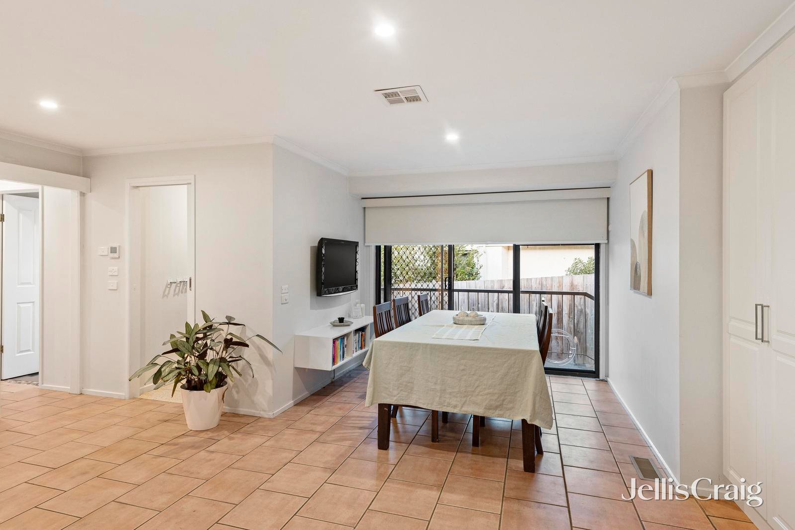 12 Kingsbridge Court, Croydon Hills image 7