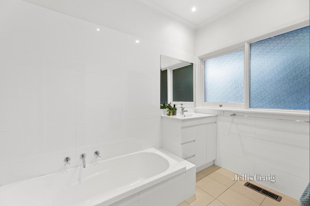 12 Knaith Road, Ringwood&nbsp;East image 11