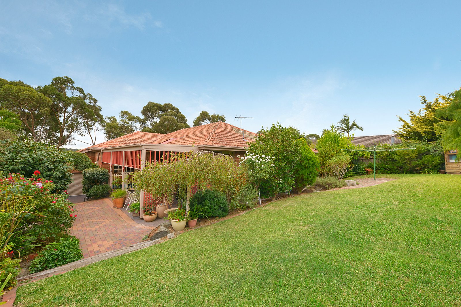 12 Knee Lane, Croydon North image 9