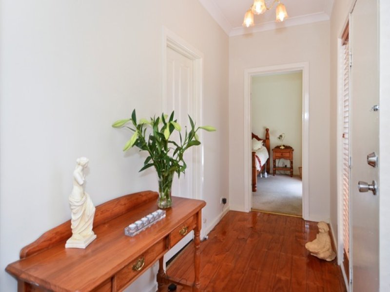 12 Lancaster Avenue, Newcomb image 6
