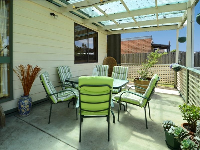 12 Lancaster Avenue, Newcomb image 12