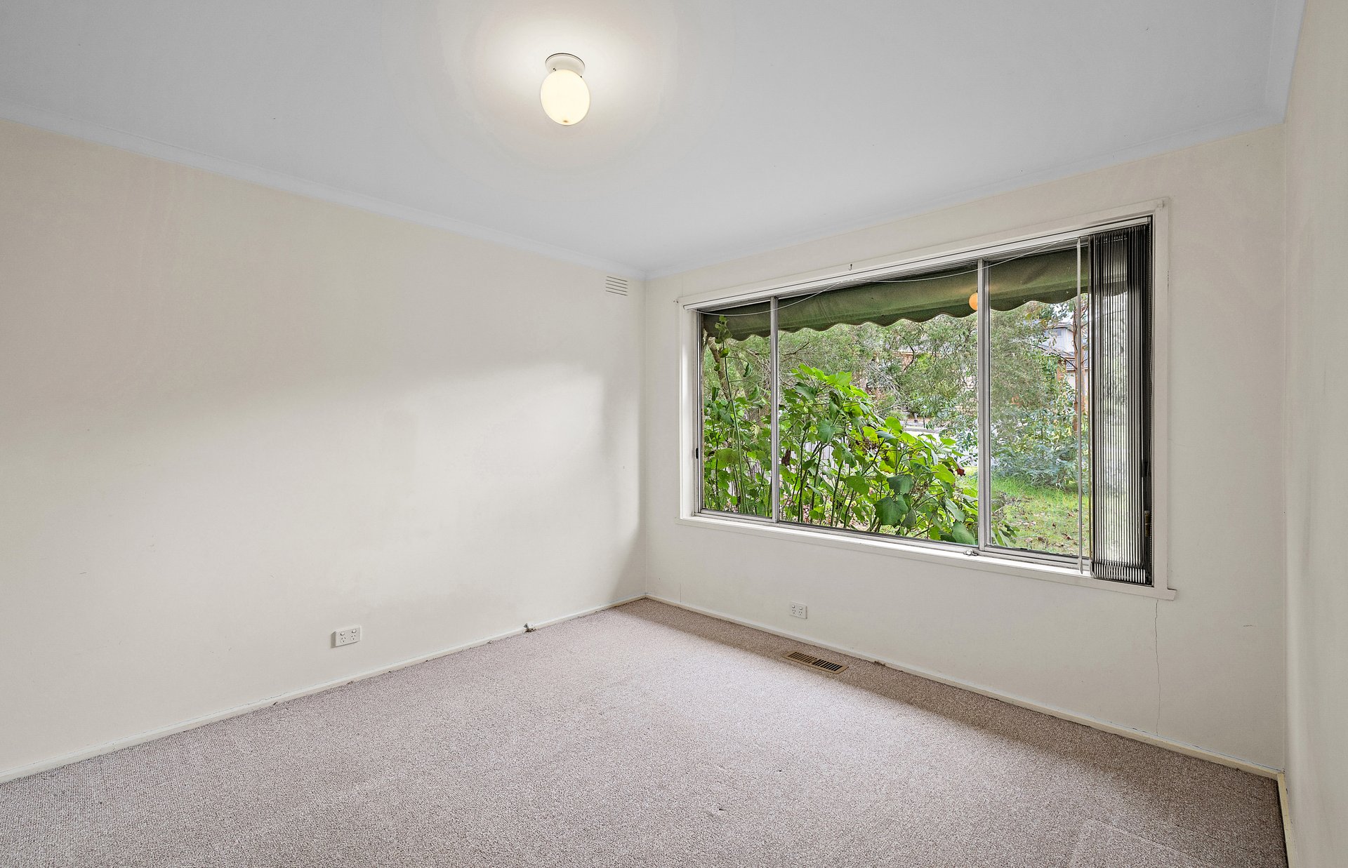 12 Lansell Road, Mooroolbark image 7