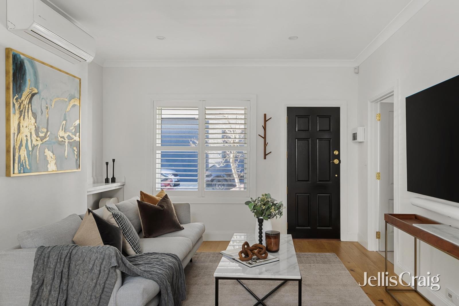 12 Latrobe Street East, Prahran image 3