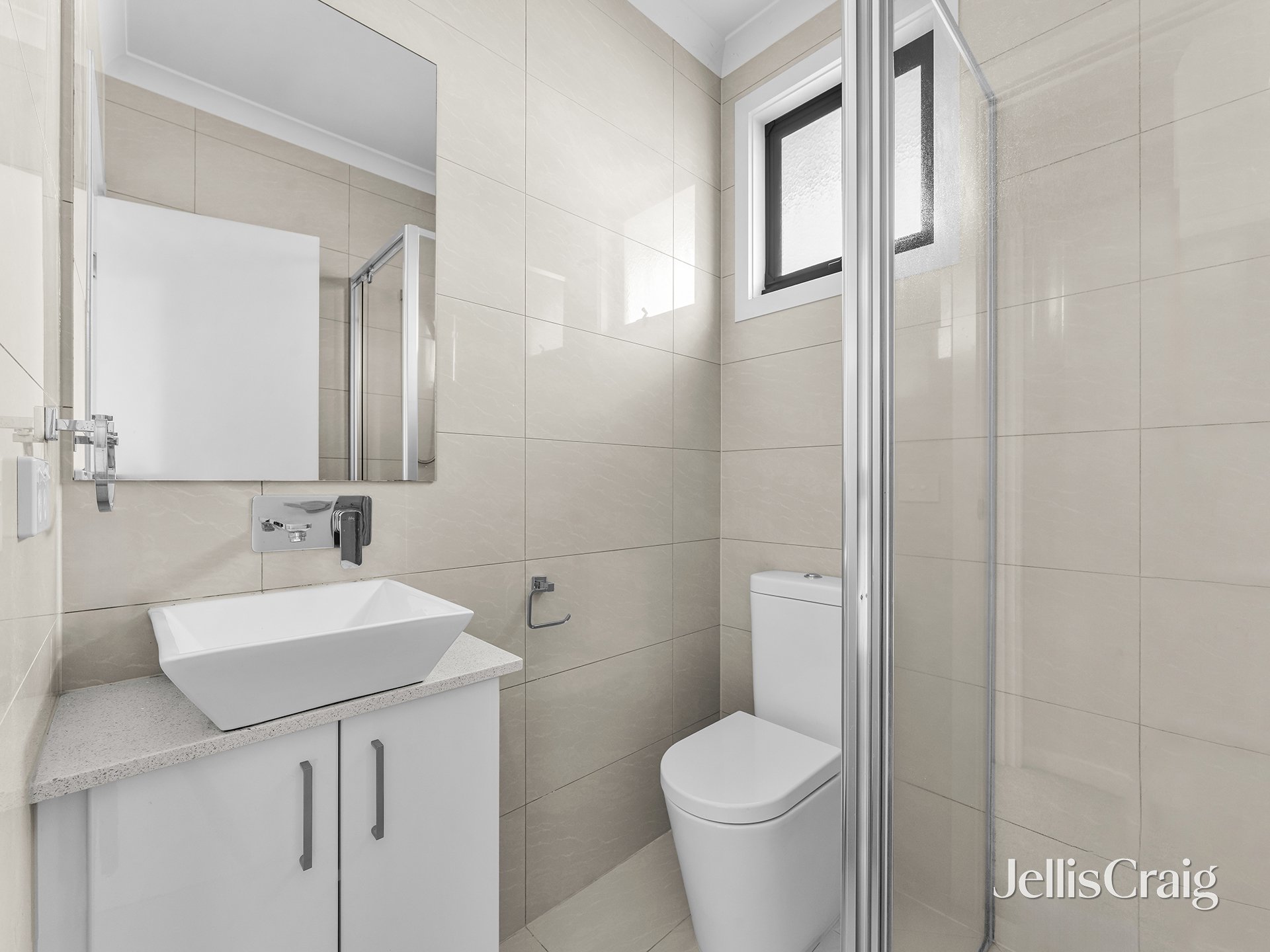 1/2 Lee Avenue, Mount&nbsp;Waverley image 7
