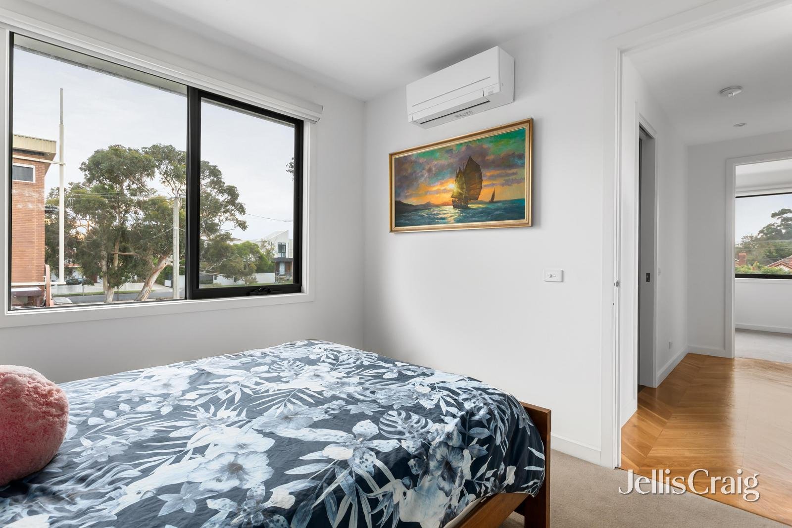 1/2 Lees Street, Mckinnon image 6