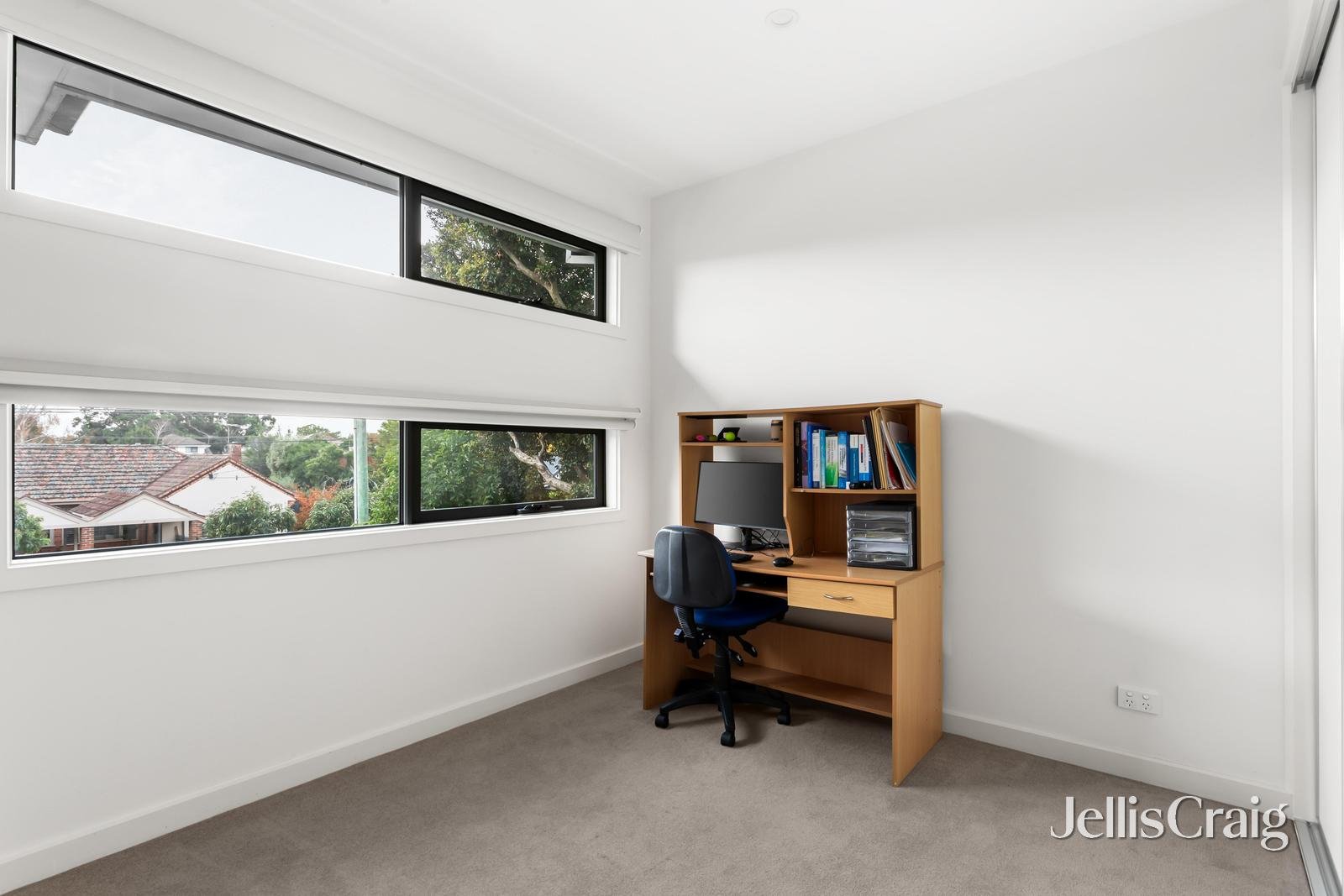 1/2 Lees Street, Mckinnon image 8