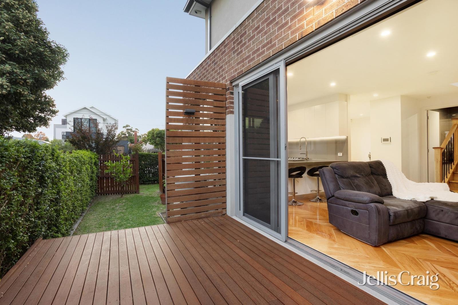1/2 Lees Street, Mckinnon image 12