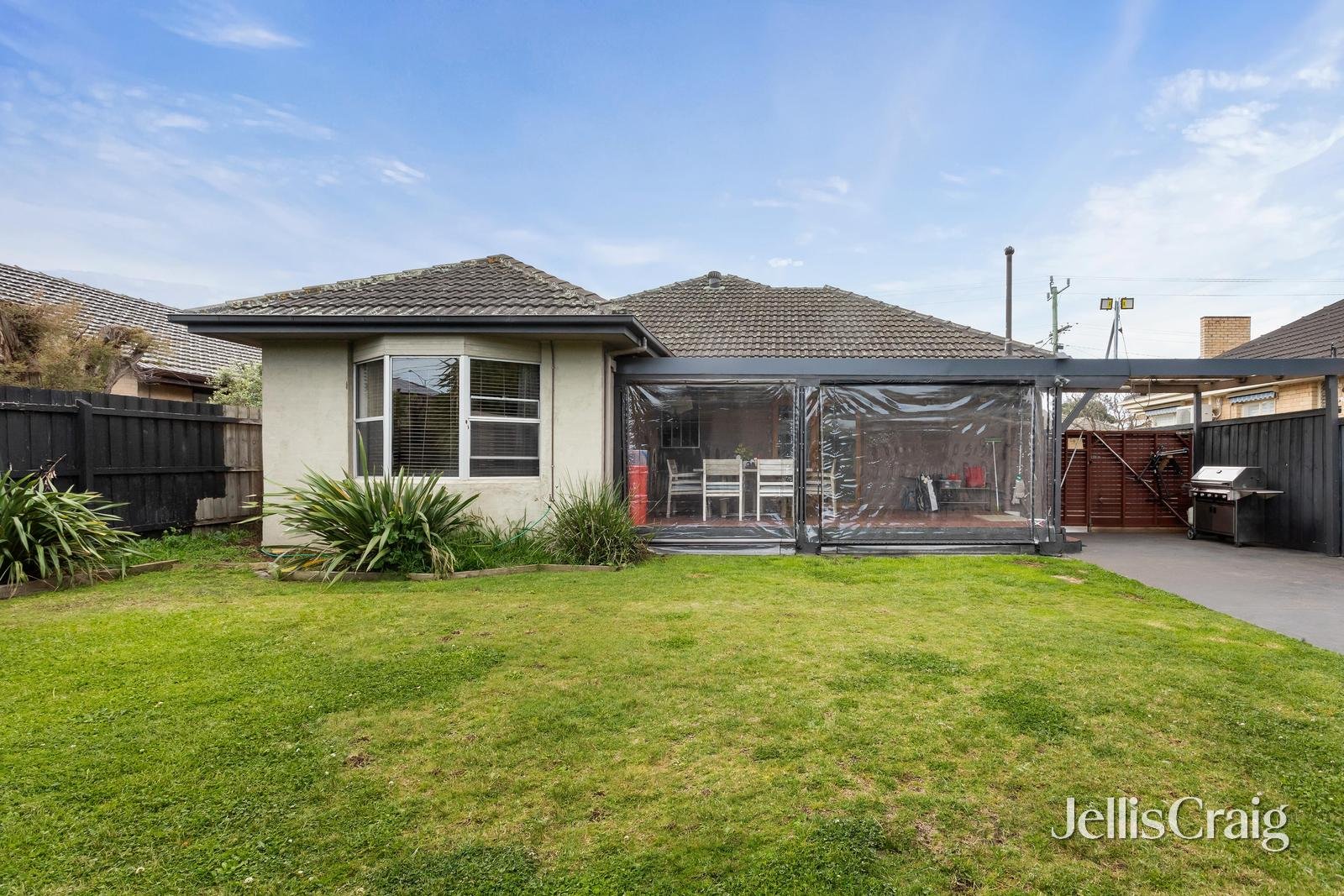 12 Lesden Street, Bentleigh East image 8