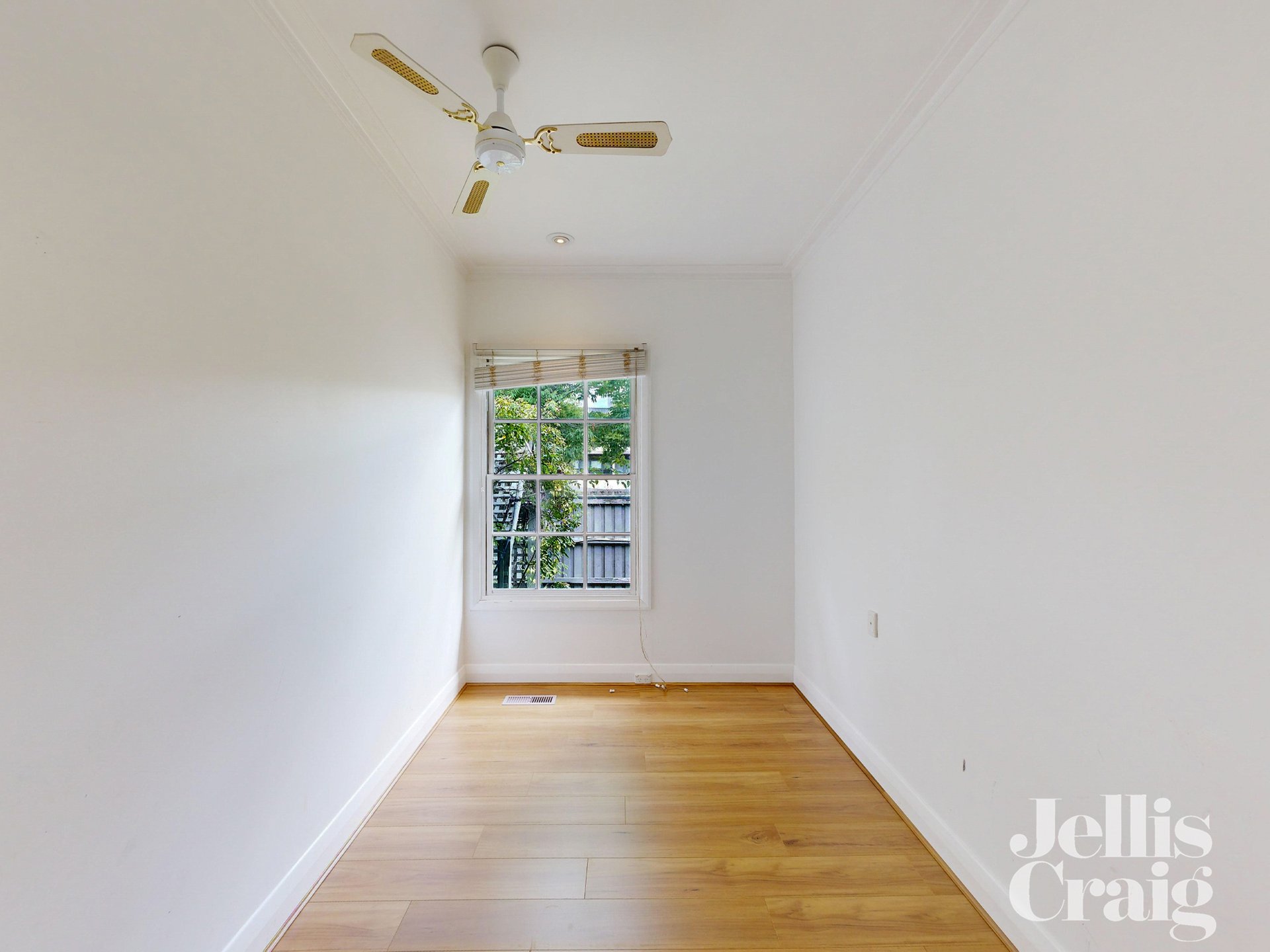 12 Lincoln Street, Glen Iris image 8