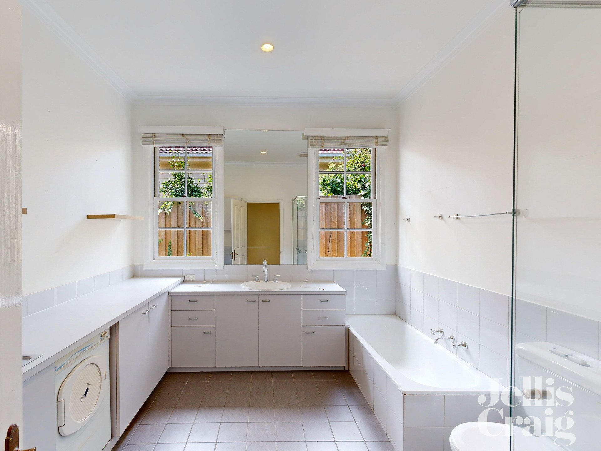 12 Lincoln Street, Glen Iris image 9